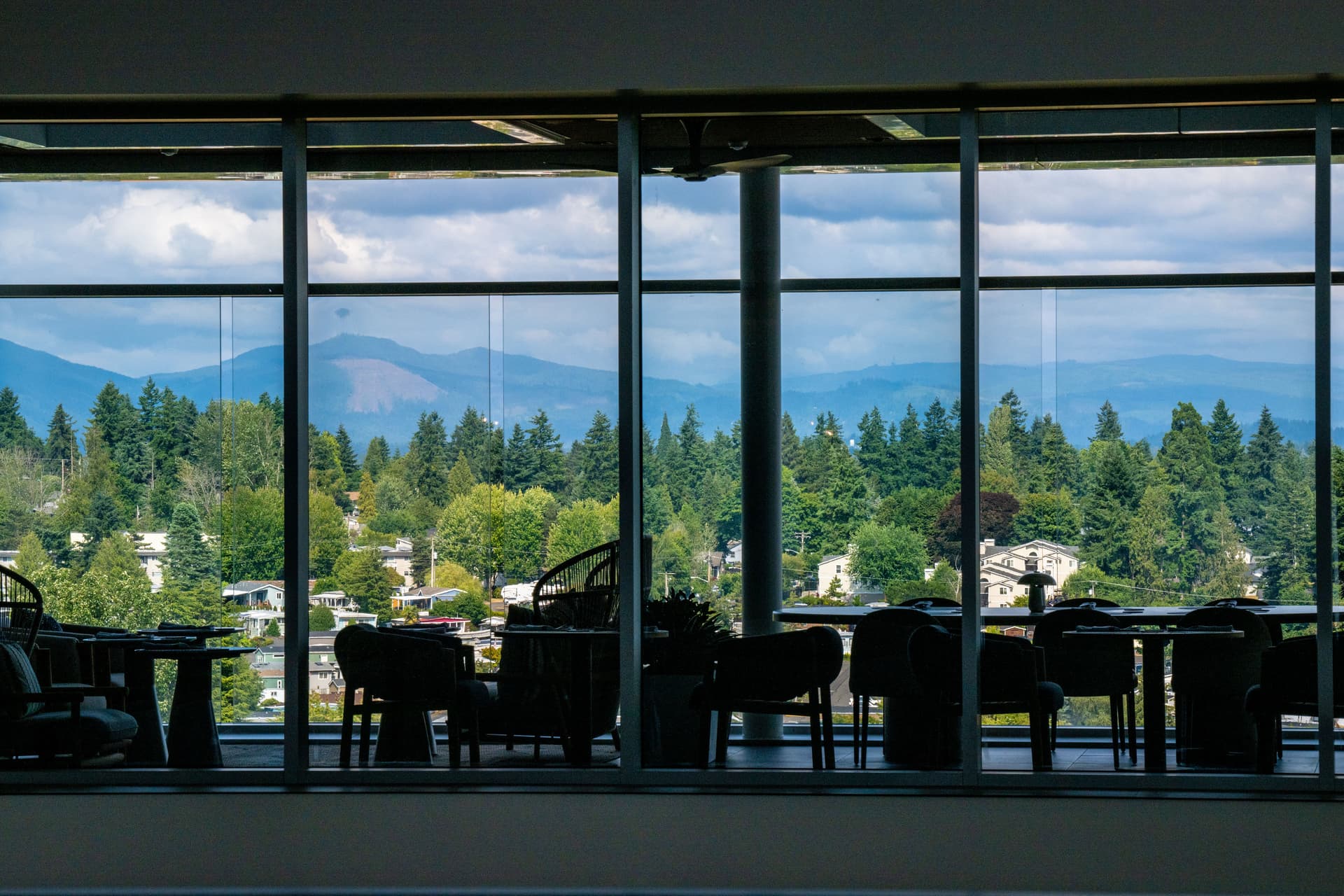 View of a Delta plane wing from a window, symbolizing the Delta-centric travel experience.