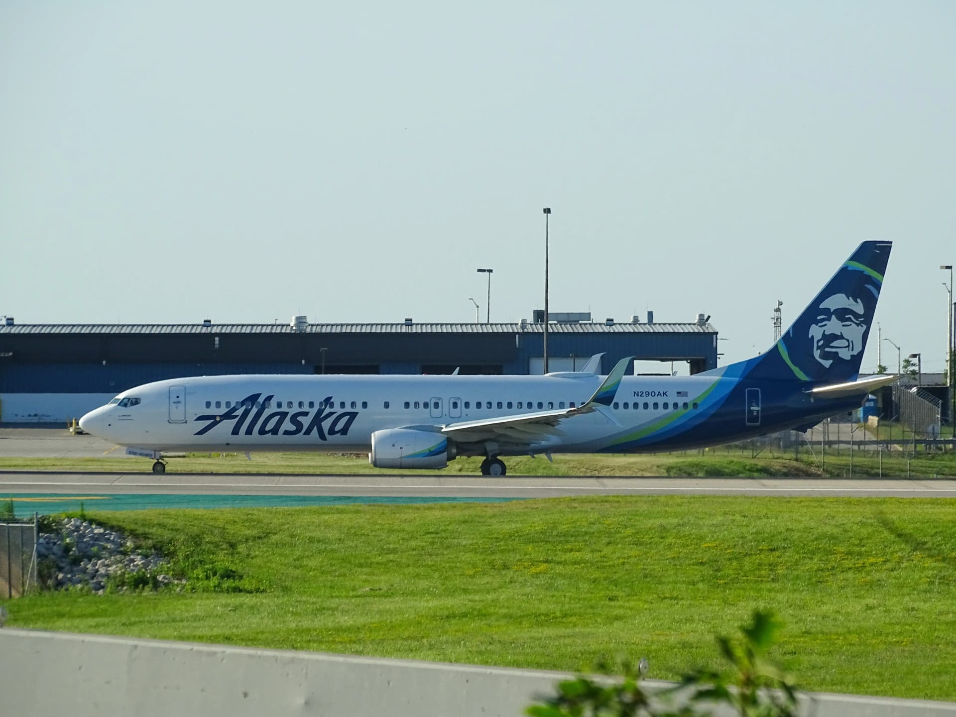 Scenic view of the U.S. West Coast, symbolizing Alaska Airlines' hub.